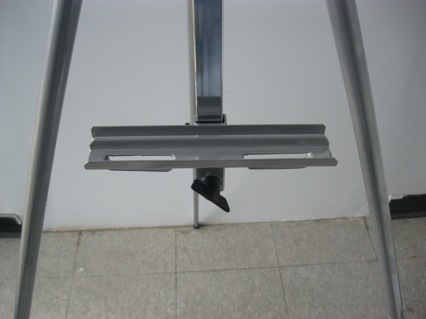 Chevalet pliant portable en métal APA pour peinture de plein air, (Fabriqué en Italie)