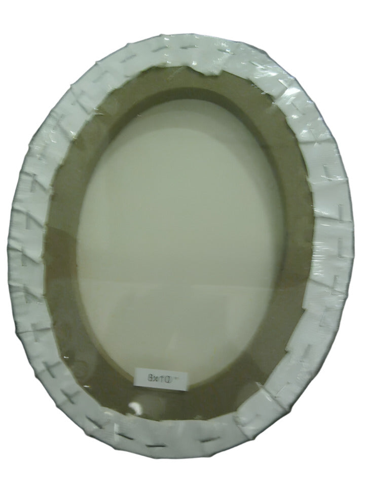 artist  oval canvas 