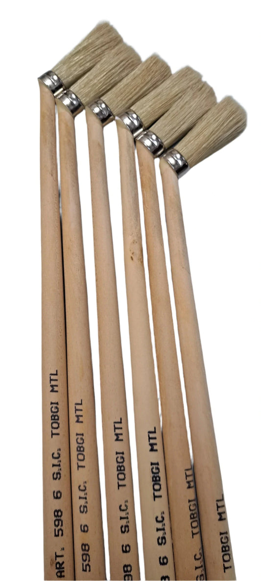 Oval radiator brush - with nickel-plated ferrule and wooden handle